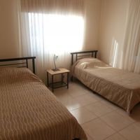 Вилла в большом городе, на спа-курорте, в пригороде, у моря на Кипре, Пафос, 140 кв.м.