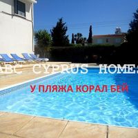 Вилла в большом городе, на спа-курорте, в пригороде, у моря на Кипре, Пафос, 140 кв.м.