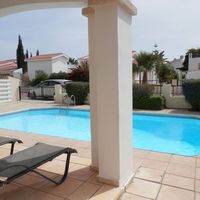 Вилла на спа-курорте, у моря на Кипре, Пафос, 130 кв.м.