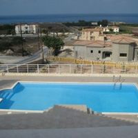 Элитная недвижимость в пригороде, у моря на Кипре, Пафос, 350 кв.м.