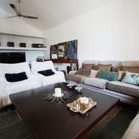 Villa in the big city, in the mountains, in the suburbs, at the seaside in Republic of Cyprus, Eparchia Pafou, 350 sq.m.