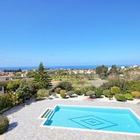 Elite real estate in the suburbs, at the seaside in Republic of Cyprus, Eparchia Pafou, 252 sq.m.