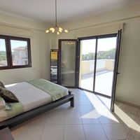 Elite real estate in the suburbs, at the seaside in Republic of Cyprus, Eparchia Pafou, 252 sq.m.