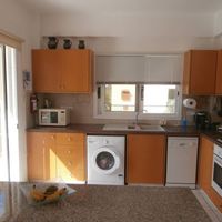 Villa in the suburbs, at the seaside in Republic of Cyprus, Eparchia Pafou, 105 sq.m.