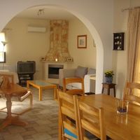 Villa in the mountains, in the suburbs in Republic of Cyprus, Eparchia Pafou, 140 sq.m.