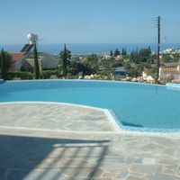 Villa in the mountains, in the suburbs in Republic of Cyprus, Eparchia Pafou, 340 sq.m.