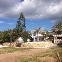 Элитная недвижимость в пригороде, у моря на Кипре, Пафос, 300 кв.м.