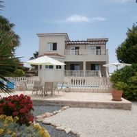 Villa in the big city, in the mountains, in the suburbs, at the seaside in Republic of Cyprus, Eparchia Pafou, 175 sq.m.