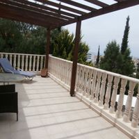 Villa in the big city, in the mountains, in the suburbs, at the seaside in Republic of Cyprus, Eparchia Pafou, 175 sq.m.