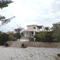 Вилла в пригороде, у моря на Кипре, Пафос, 180 кв.м.