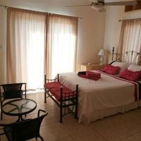 Вилла в большом городе, в горах, в пригороде, у моря на Кипре, Пафос, 150 кв.м.