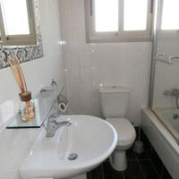 Вилла в большом городе, в горах, в пригороде, у моря на Кипре, Пафос, 150 кв.м.