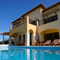 Villa in the mountains, at the spa resort, in the suburbs, at the seaside in Republic of Cyprus, Eparchia Pafou, 310 sq.m.