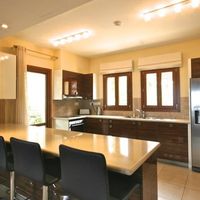 Villa in the mountains, at the spa resort, in the suburbs, at the seaside in Republic of Cyprus, Eparchia Pafou, 310 sq.m.