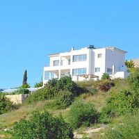 Элитная недвижимость в горах, в пригороде, у моря на Кипре, Пафос, 450 кв.м.