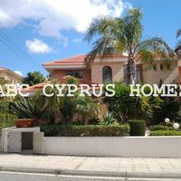 Элитная недвижимость в большом городе, в горах, в пригороде, у моря на Кипре, Лимасол, 280 кв.м.