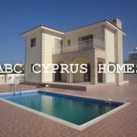 Villa at the spa resort, at the seaside in Republic of Cyprus, Eparchia Pafou, 140 sq.m.