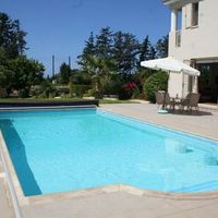 Elite real estate in the suburbs, at the seaside in Republic of Cyprus, Eparchia Pafou, 330 sq.m.