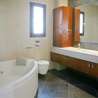 Вилла в большом городе, в горах, у моря на Кипре, Лимасол, 587 кв.м.