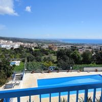 Апартаменты в большом городе, в горах, в пригороде, у моря на Кипре, Пафос, 153 кв.м.