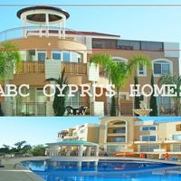 Пентхаус в большом городе, у моря на Кипре, Пафос, 165 кв.м.