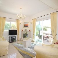 Вилла в большом городе, в горах, в пригороде, у моря на Кипре, Пафос, 150 кв.м.