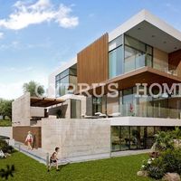 Villa in the big city, in the mountains, at the seaside in Republic of Cyprus, Lemesou, 542 sq.m.