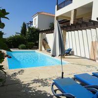 Villa in the big city, at the spa resort, in the suburbs, at the seaside in Republic of Cyprus, Eparchia Pafou, 180 sq.m.