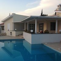Элитная недвижимость в горах, в пригороде, у моря на Кипре, Пафос, 500 кв.м.