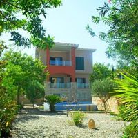 Villa in the suburbs, at the seaside in Republic of Cyprus, Polis, 260 sq.m.