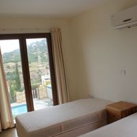 Вилла в горах, в пригороде на Кипре, Пафос, 150 кв.м.