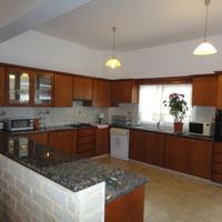 Элитная недвижимость в пригороде, у моря на Кипре, Пафос, 250 кв.м.