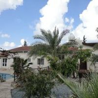 Дом в пригороде на Кипре, Пафос, 260 кв.м.
