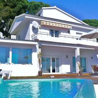 Villa in Spain, Catalunya, Girona, 200 sq.m.