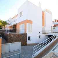 Вилла у моря в Португалии