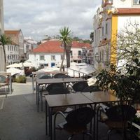 Магазин у моря в Португалии, Кашкайш