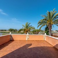 Villa in Spain, Comunitat Valenciana, Torrevieja, 283 sq.m.