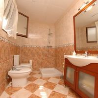 Villa in Spain, Comunitat Valenciana, Torrevieja, 283 sq.m.