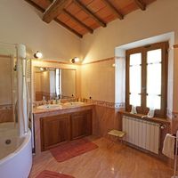 Villa in the mountains, in the forest in Italy, Grosseto, 200 sq.m.