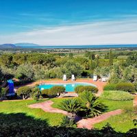 Villa at the spa resort, in the suburbs, at the seaside in Italy, Livorno, 250 sq.m.
