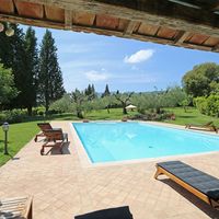 Villa in the mountains, at the spa resort, in the forest in Italy, Siena, 350 sq.m.