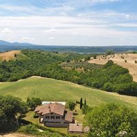 Elite real estate in the mountains, at the spa resort, in the suburbs, in the forest in Italy, Umbria, 289 sq.m.