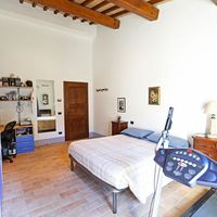 Villa in the mountains, at the spa resort, in the suburbs, in the forest in Italy, Perugia, 420 sq.m.