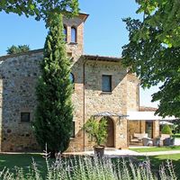 Elite real estate in the mountains, in the forest in Italy, Siena, 775 sq.m.