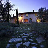 Elite real estate in the mountains, in the suburbs, in the forest in Italy, Siena, 577 sq.m.