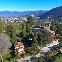 Villa in the mountains, in the suburbs, in the forest in Italy, Perugia, 1000 sq.m.