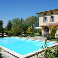 Villa in the mountains, by the lake, in the forest in Italy, Umbria, 1080 sq.m.