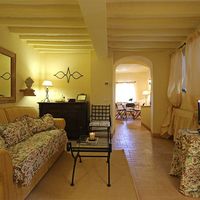 Flat in the mountains, at the spa resort, in the forest in Italy, Siena, 100 sq.m.
