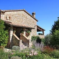 House in the mountains, in the suburbs, in the forest in Italy, Umbria, 300 sq.m.