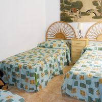Квартира в большом городе, на спа-курорте, у моря в Испании, Валенсия, Торревьеха, 64 кв.м.